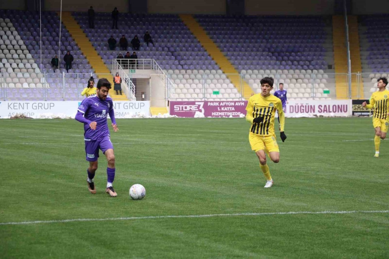 TFF 2. Lig: Afyonspor: 5 - Tarsus İdman Yurdu: 1
