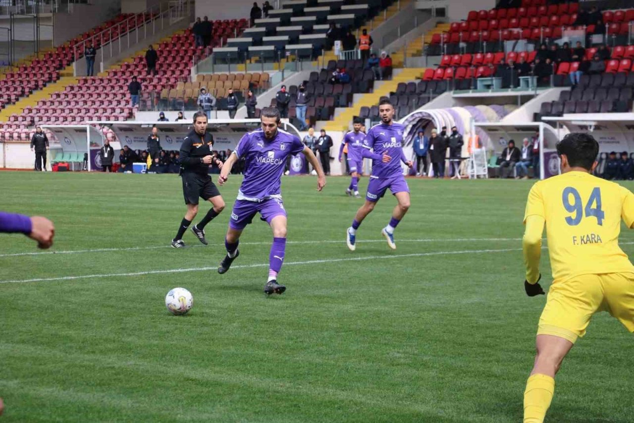 TFF 2. Lig: Afyonspor: 5 - Tarsus İdman Yurdu: 1