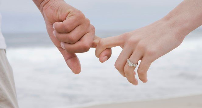 Duygusal şiddetin farklı bir türü: Love Bombing