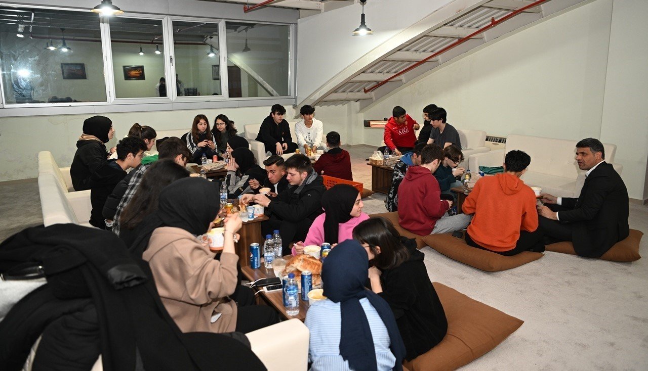 Başkan Kocaman: “Ülkemiz gençlerimizle şahlanacak”