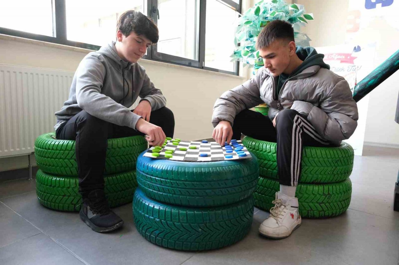 Özel EOSB Mesleki ve Teknik Anadolu Lisesi’nde “30 Mart Uluslararası Sıfır Atık Günü” kutlandı