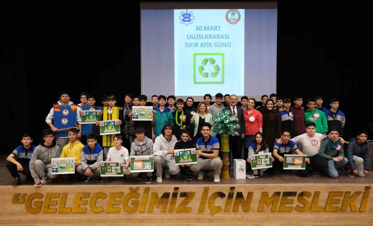 Özel EOSB Mesleki ve Teknik Anadolu Lisesi’nde “30 Mart Uluslararası Sıfır Atık Günü” kutlandı