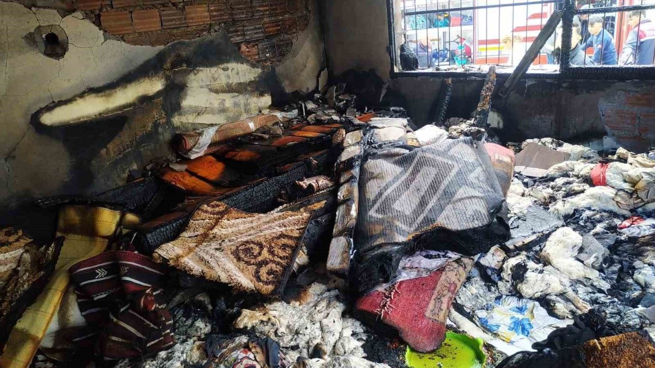 Evi yanan aile kundaklama olduğunu öne sürdü