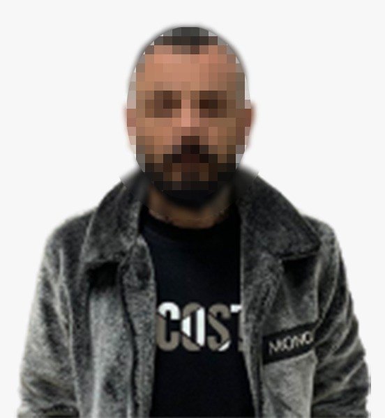 Pendik’te bir kadını araç içerisinde darp eden silahlı şahıs yakalandı