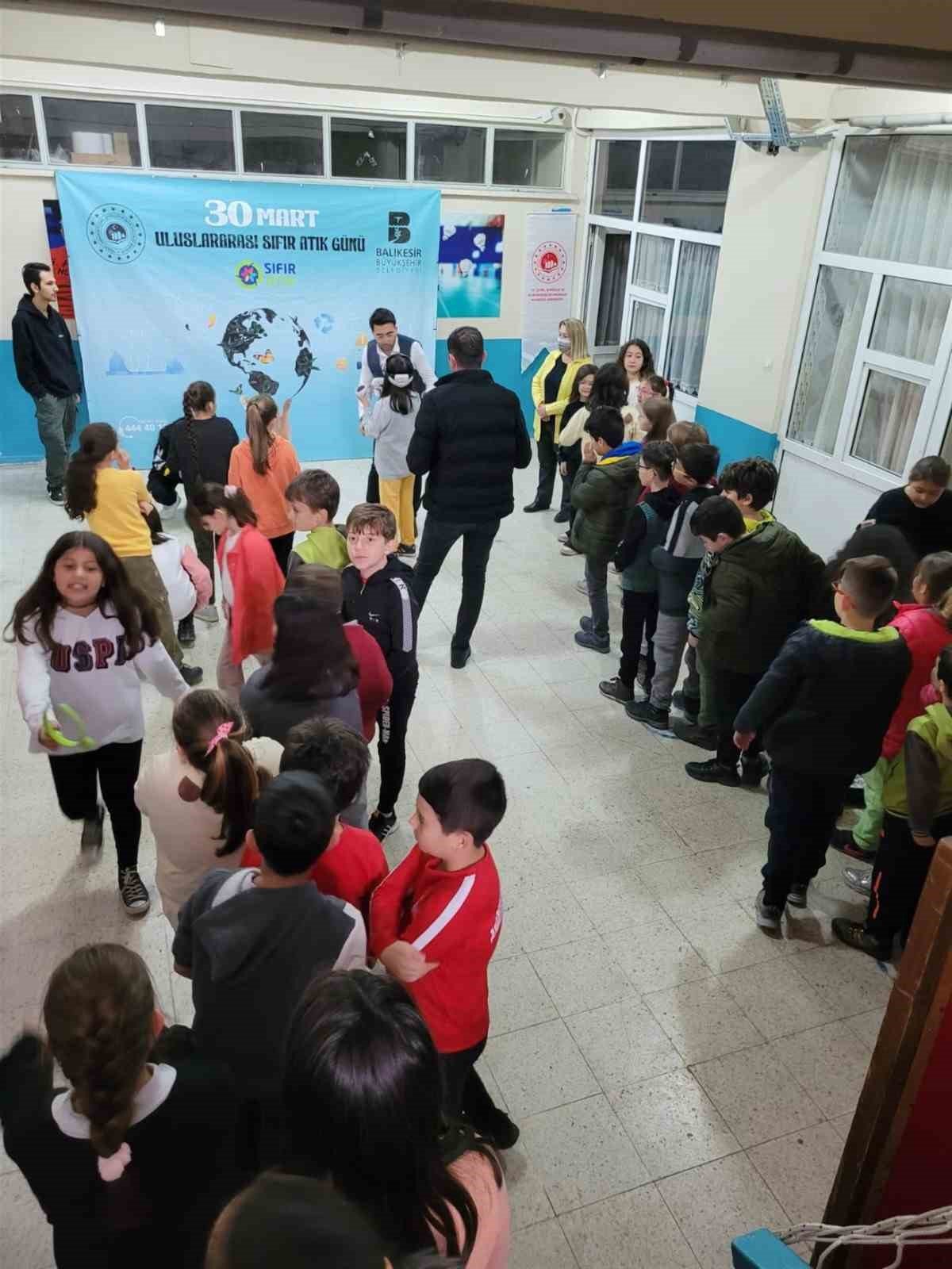 Balıkesir’de Uluslararası Sıfır Atık Günü miniklerle birlikte kutlandı