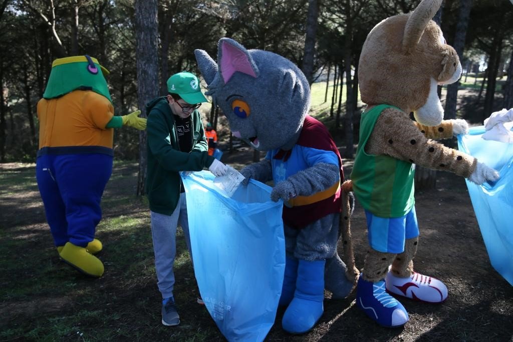 Başakşehir Belediyesi Uluslararası Sıfır Atık Günü nedeniyle etkinlikler düzenledi