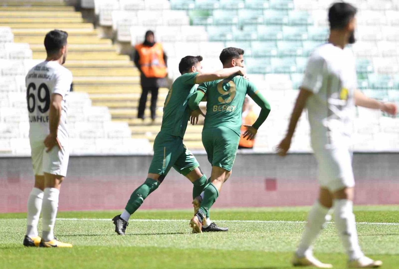TFF 2. Lig: Bursaspor: 3 - Bayburt Özel İdare Spor: 1