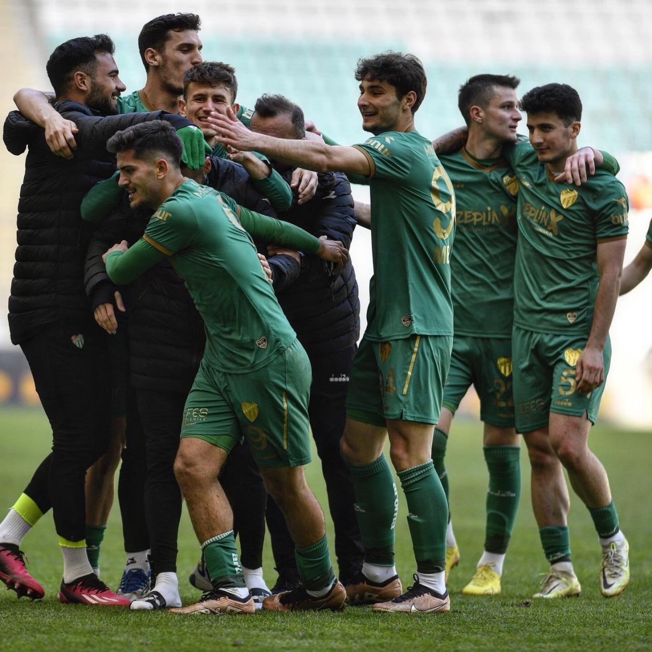 TFF 2. Lig: Bursaspor: 3 - Bayburt Özel İdare Spor: 1