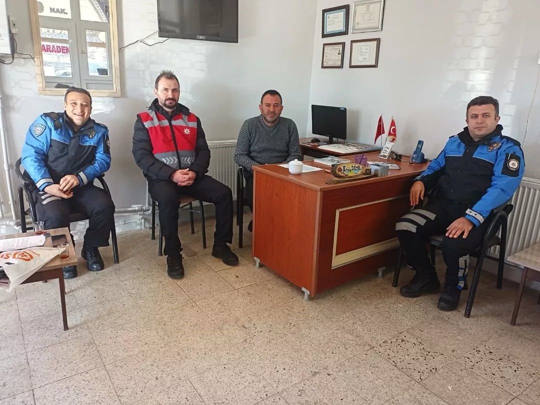 TDP ekipleri mahalle muhtarlarıyla bir araya geldi