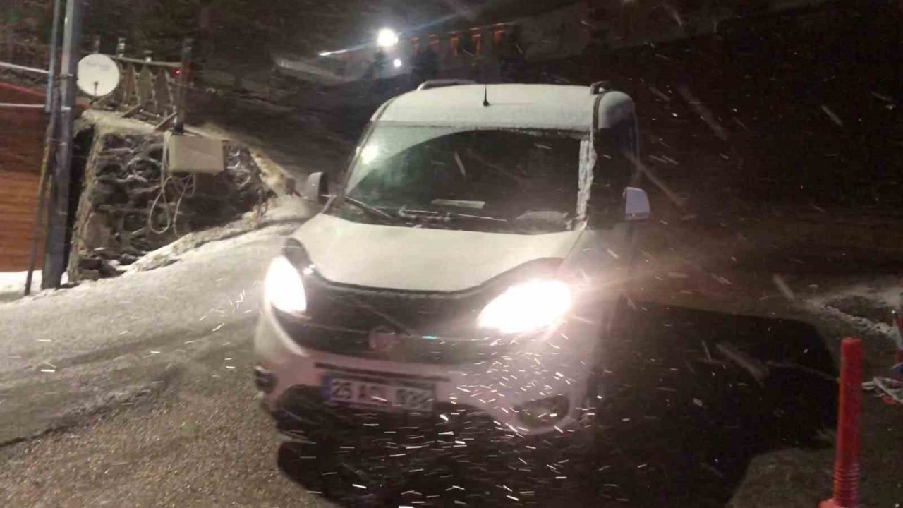 Palandöken’de kar ve tipi etkili oldu