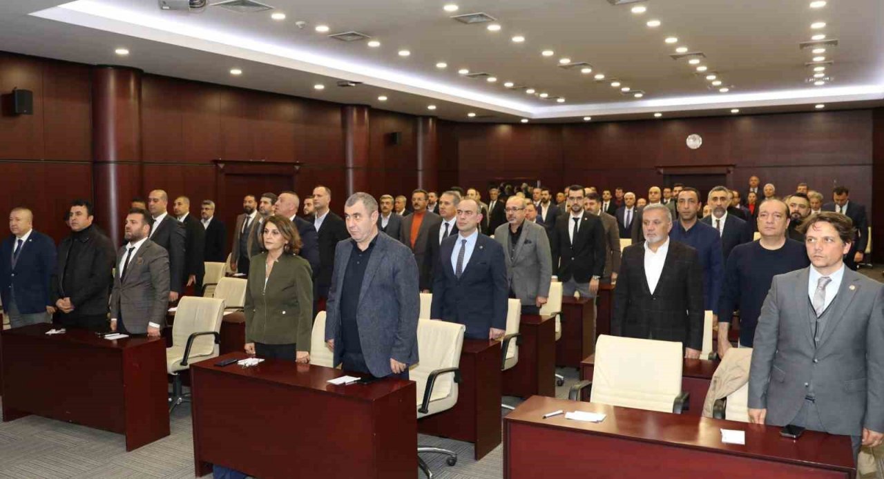 Yıldırım: “Bölgedeki hasar bizim damarlarımızı tıkadı”