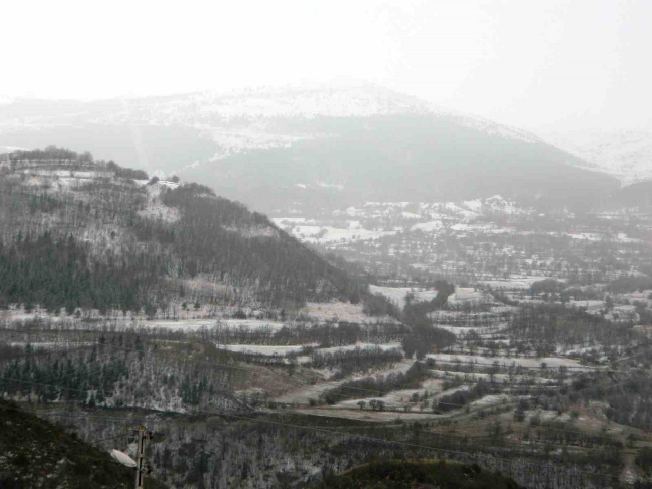 Posof yine beyaza büründü