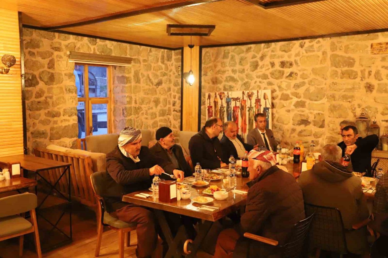 Başkan Ensar Dündar şehit aileleriyle iftarda buluştu