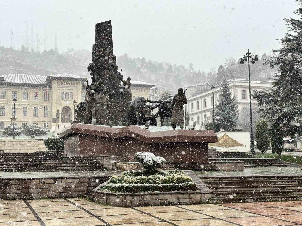 Kastamonu’da kar yağışı etkili oldu