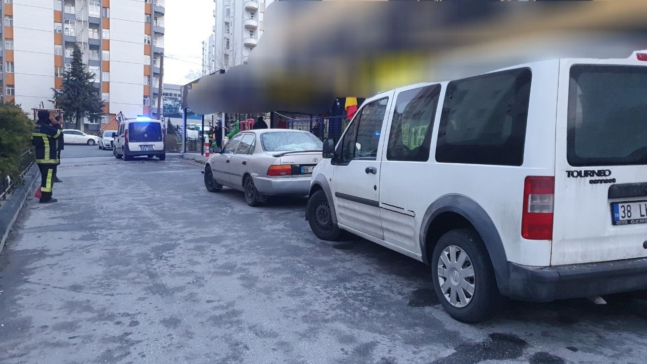 Bunalımda olan şahıs iş yerinde hayatına son verdi