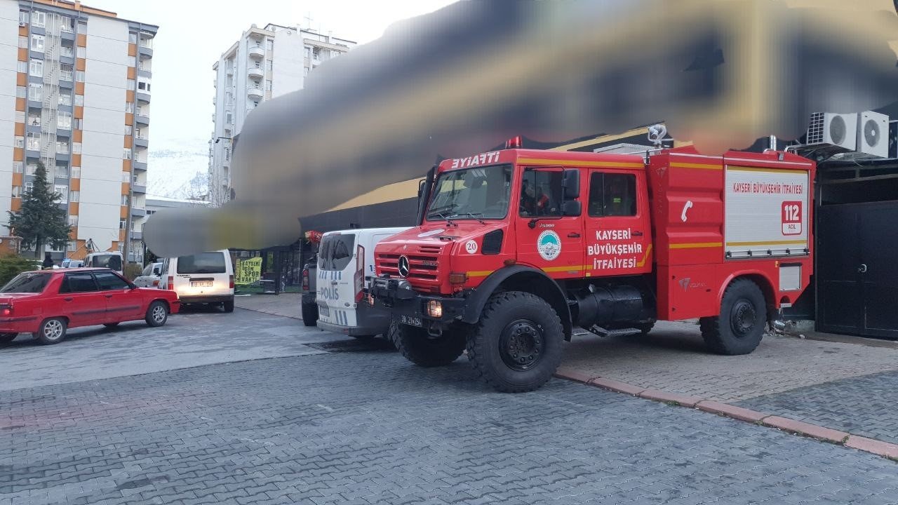 Bunalımda olan şahıs iş yerinde hayatına son verdi