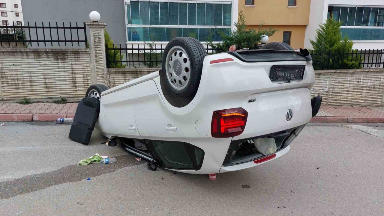 Samsun’da otomobil takla attı: 2 yaralı
