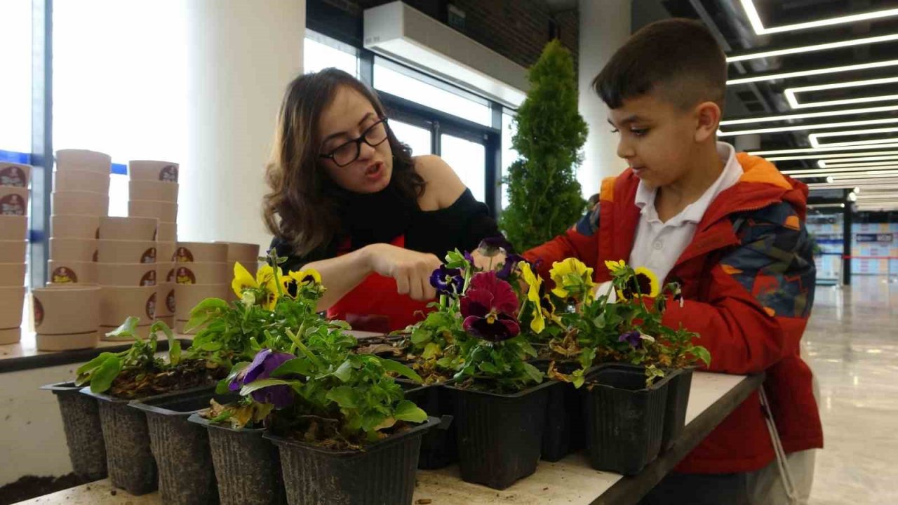 Minikler sıfır atık konusunu eğlenerek öğrendi