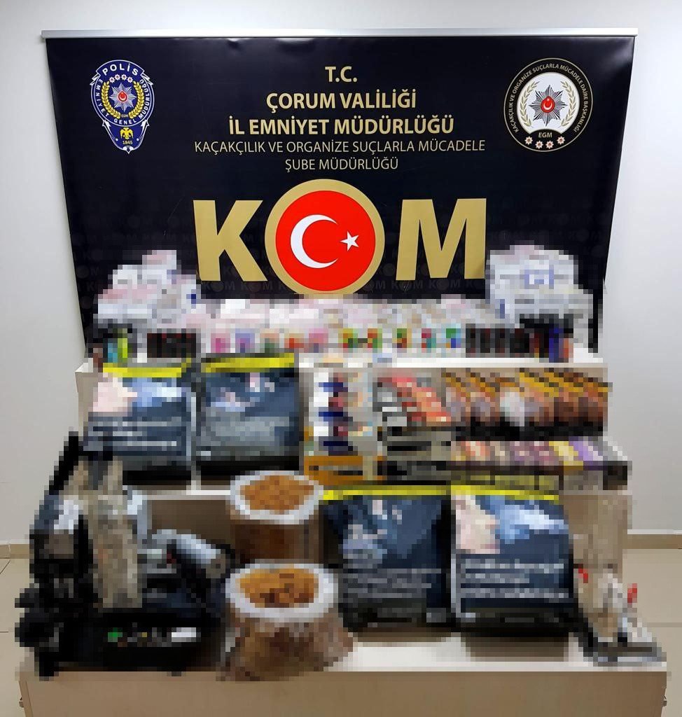 Çorum polisinden kaçak alkol ve sigara operasyonu