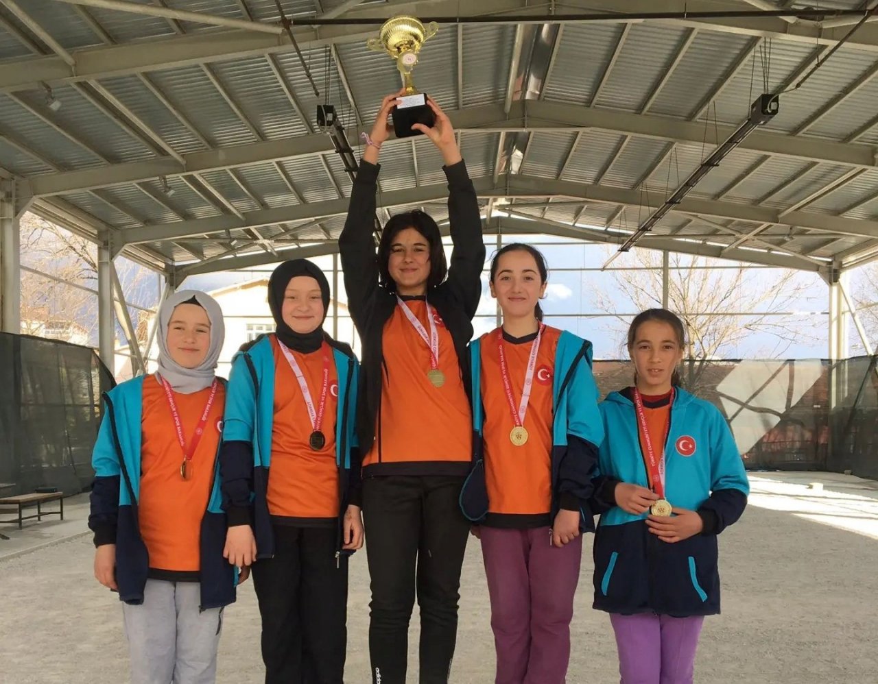 Köprüören Tek Termik Ortaokulu küçükler kız ve erkek bocce takımı il şampiyonu