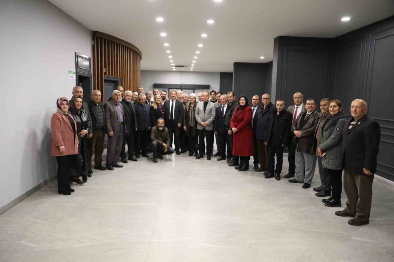 Başkan Palancıoğlu, muhtarlarla iftarda buluştu