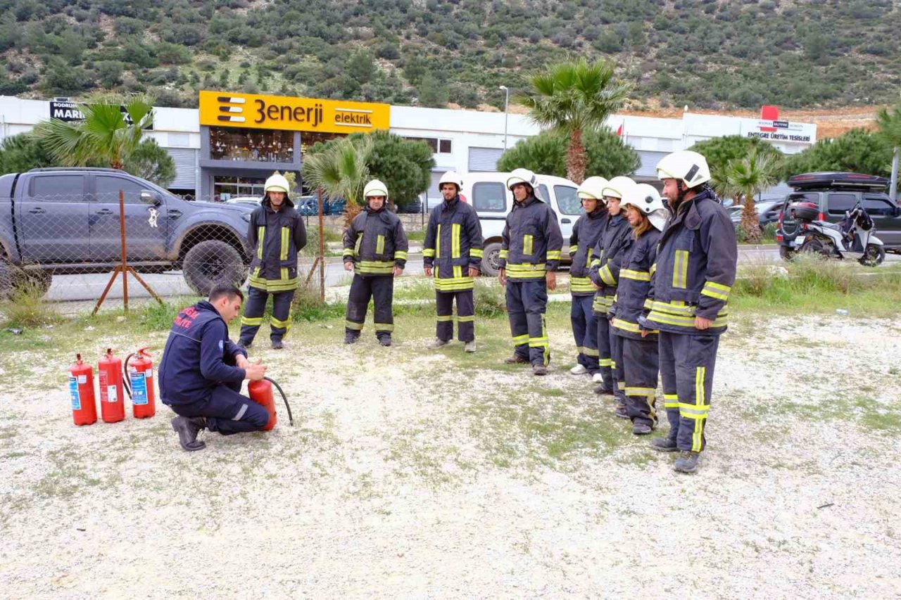 Büyükşehir’den Bodrum’da gönüllü ateş savaşçılarına eğitim