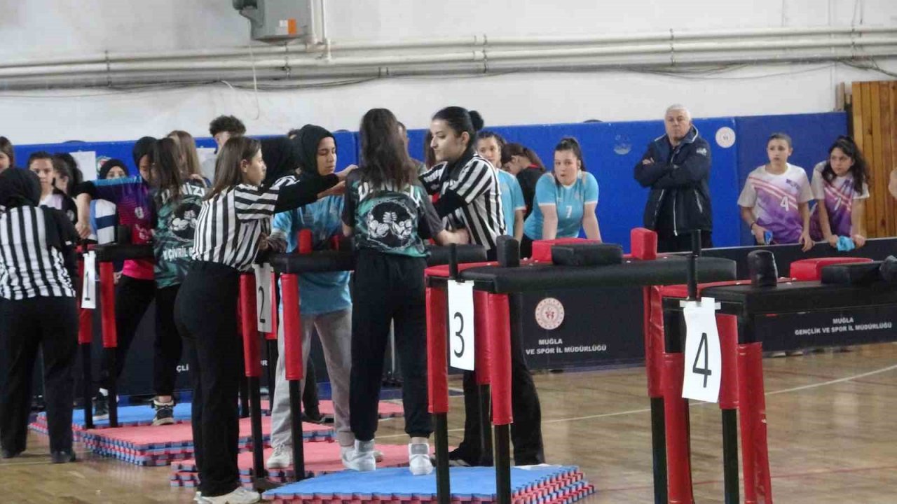 Muğla’da okul sporları bilek güreşi müsabakaları başladı