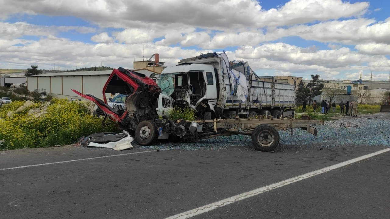 Şanlıurfa’da feci kaza: 2 ölü, 4 yaralı