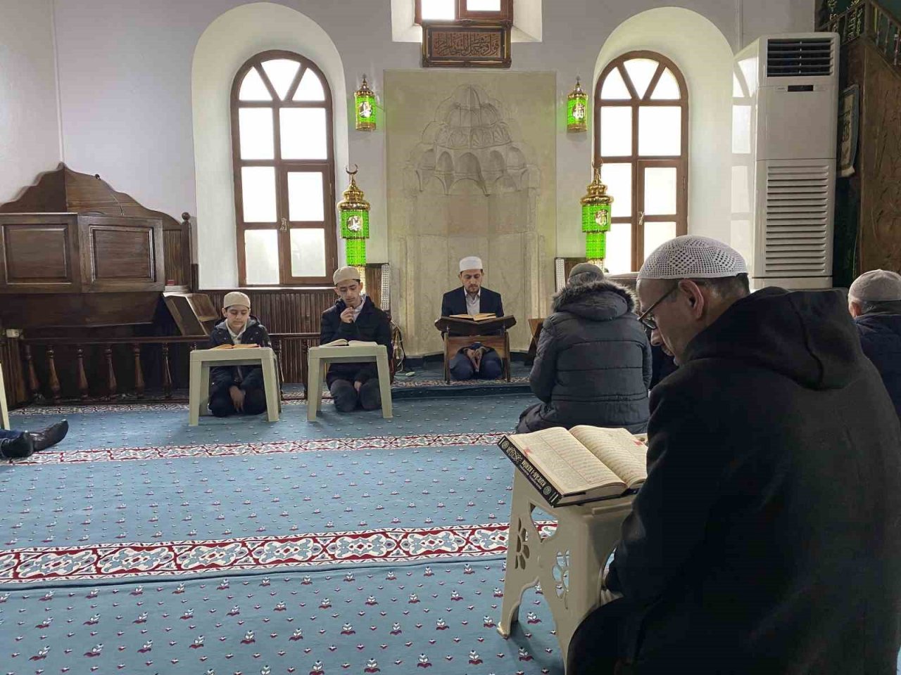 Bin 300 yıllık türbede mukabele geleneği sürdürülüyor