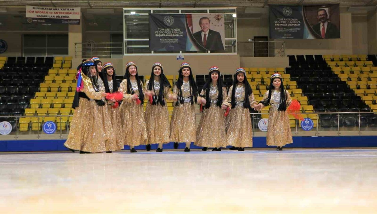 Siirt’te okul sporları halk oyunları müsabakaları sona erdi