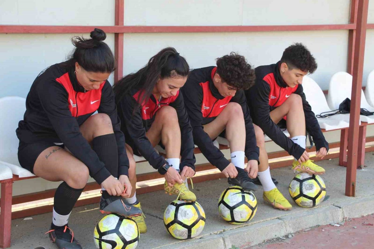 Nuhspor Kadın Futbol Takımı’nın başarısı, Şırnak’taki kızlara ilham oldu