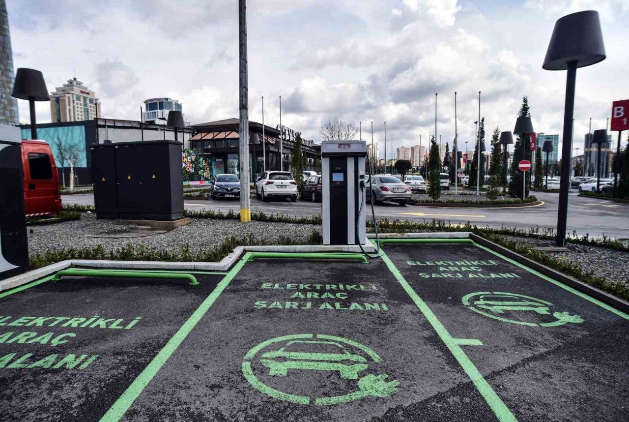 Şarj istasyonlarında Togg etkisi; yılsonuna kadar 20 bine ulaşacak