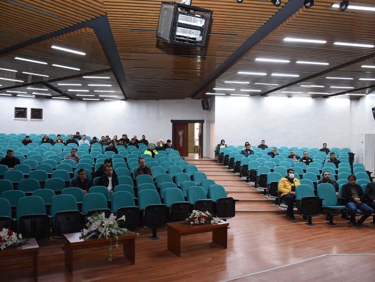 Erzincan’da polis ekiplerine “Seçim Güvenliği Eğitimi”