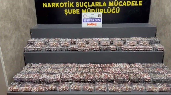 Otogarda yolcunun valizinden binlerce sentetik hap çıktı