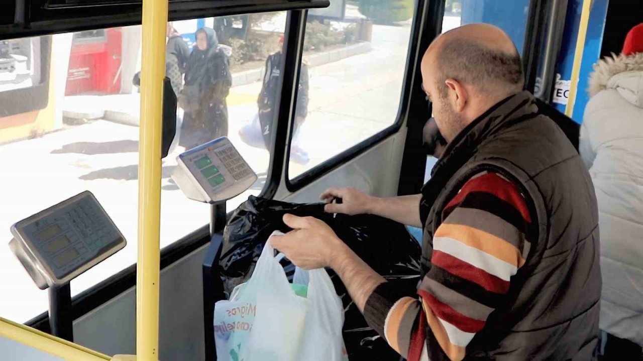 ‘Katık Otobüsü’ ile atıklar tekrar ekonomiye kazandırılıyor