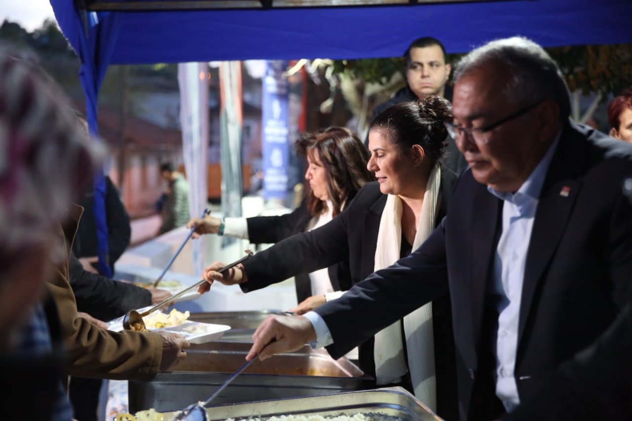 Aydın Büyükşehir Belediyesi iftar sofralarında vatandaşlarla buluşuyor