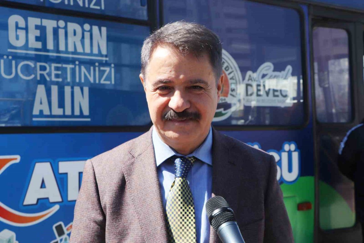 ‘Katık Otobüsü’ ile atıklar tekrar ekonomiye kazandırılıyor