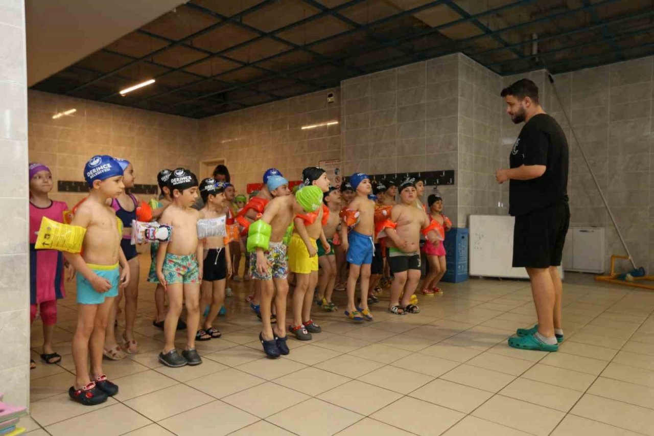 Derince’de 2 bin 329 çocuk havuzla buluşuyor