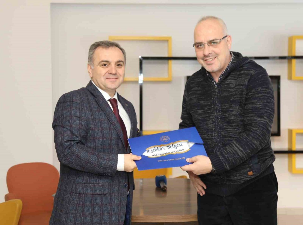 Rektör Altun’dan deprem bölgesinde çalışmalara katılan öğretim üyelerine teşekkür