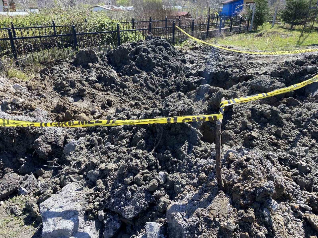 Amasra’da sit alanında iş makinesiyle kaçak kazı yapan 4 kişi yakalandı