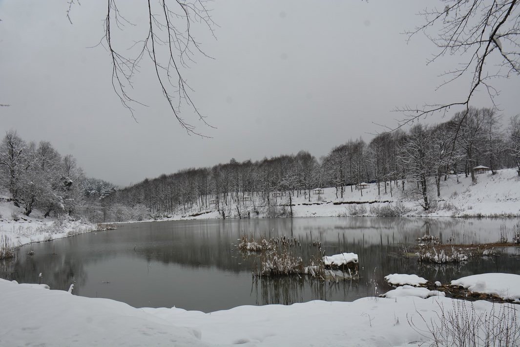 Göktepe Yaylasındaki kar manzaraları görenleri mest ediyor