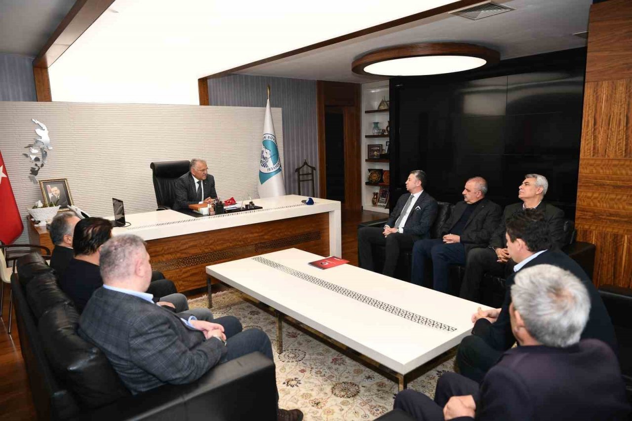 Başkan Büyükkılıç’a "yeni tramvay hattı" teşekkürü