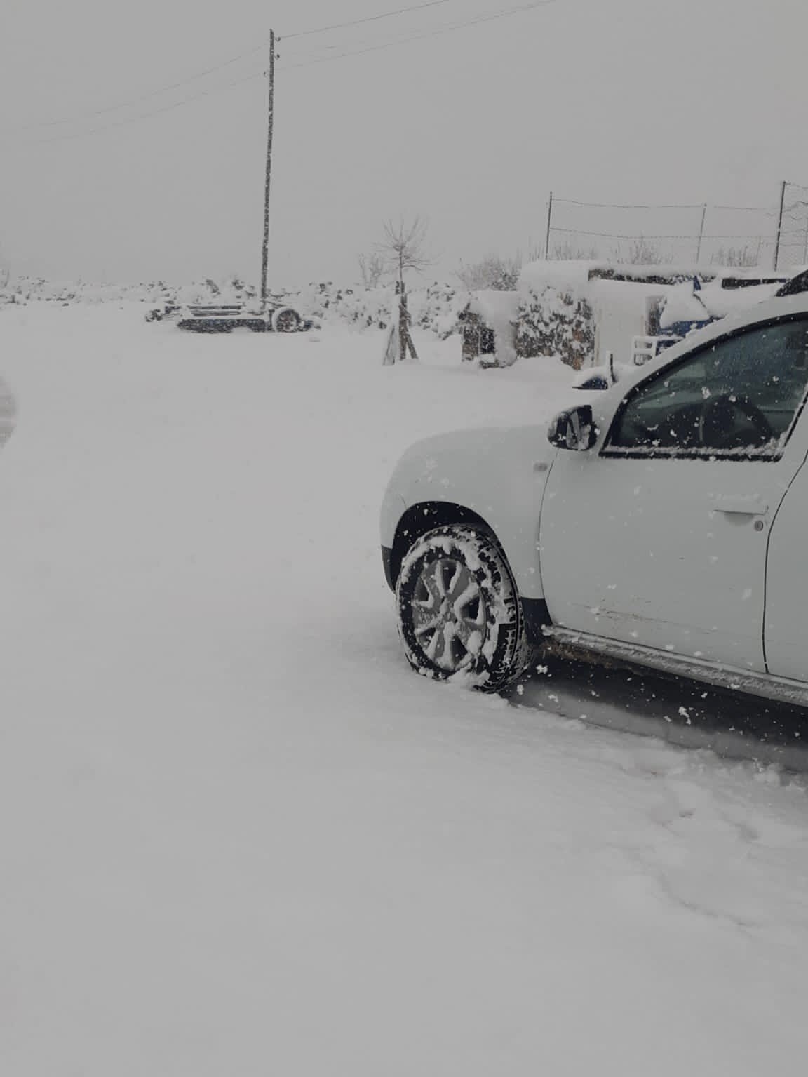 Mazıdağı beyaz örtüye büründü