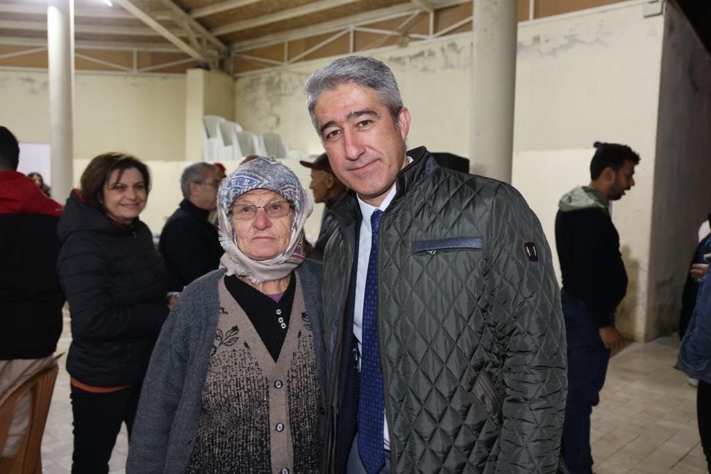 Marmaris Belediyesi, Çamlı Mahallesi’nde iftar yemeği verdi