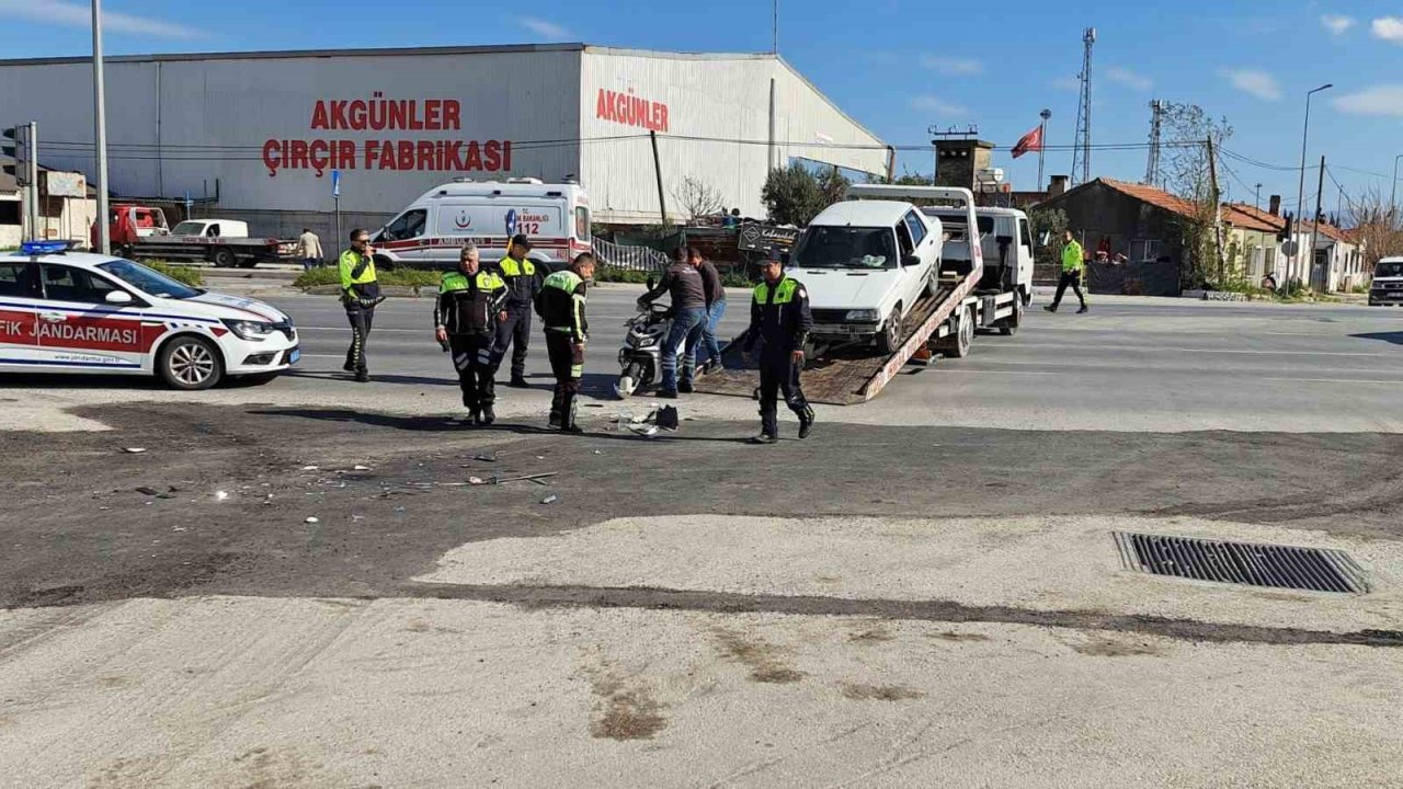 Söke’de motosiklet ve otomobil çarpıştı: 2 yaralı