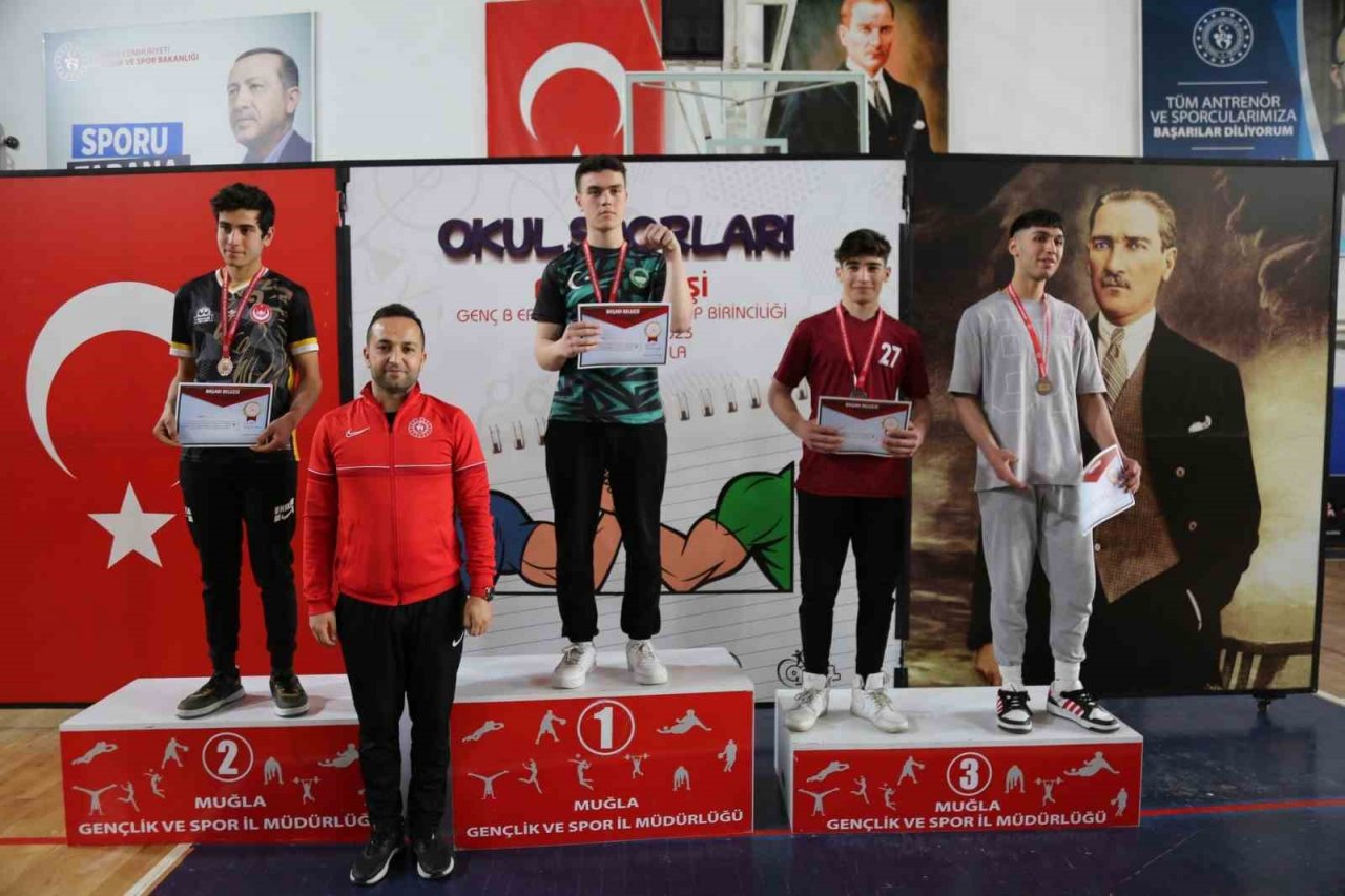 Okul sporları gençler bilek güreşi Muğla’da yapıldı