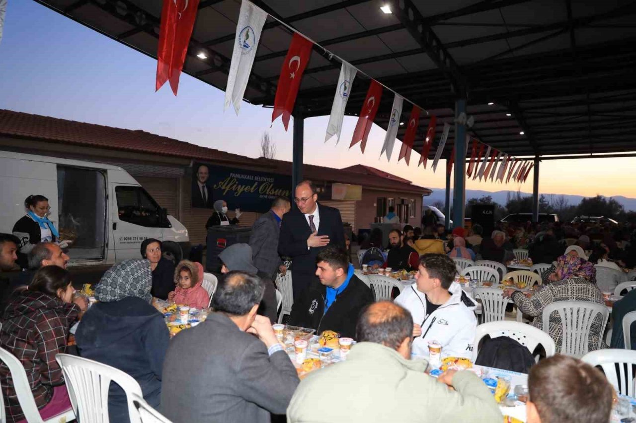 Pamukkale Belediyesi Ramazanın güzelliğini Akköy’e taşıdı