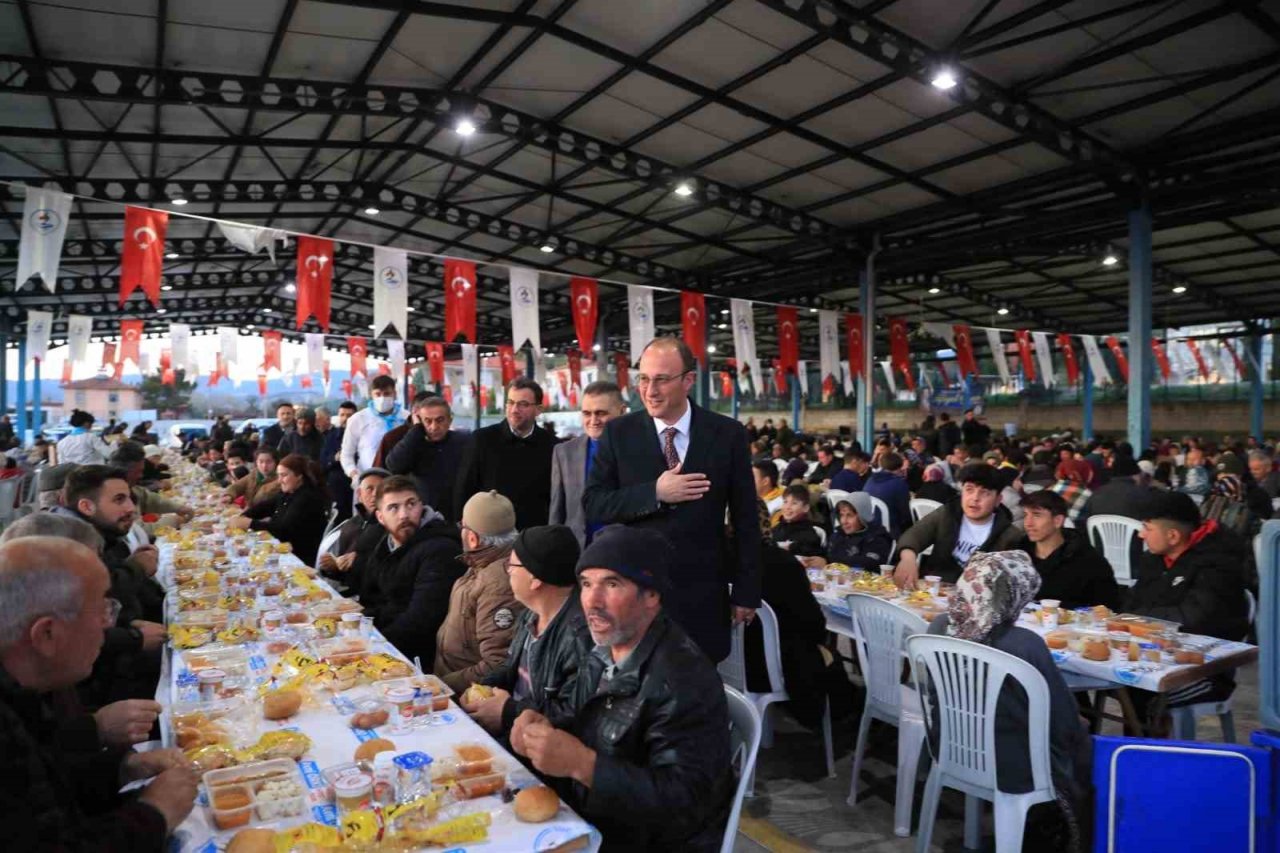 Pamukkale Belediyesi Ramazanın güzelliğini Akköy’e taşıdı
