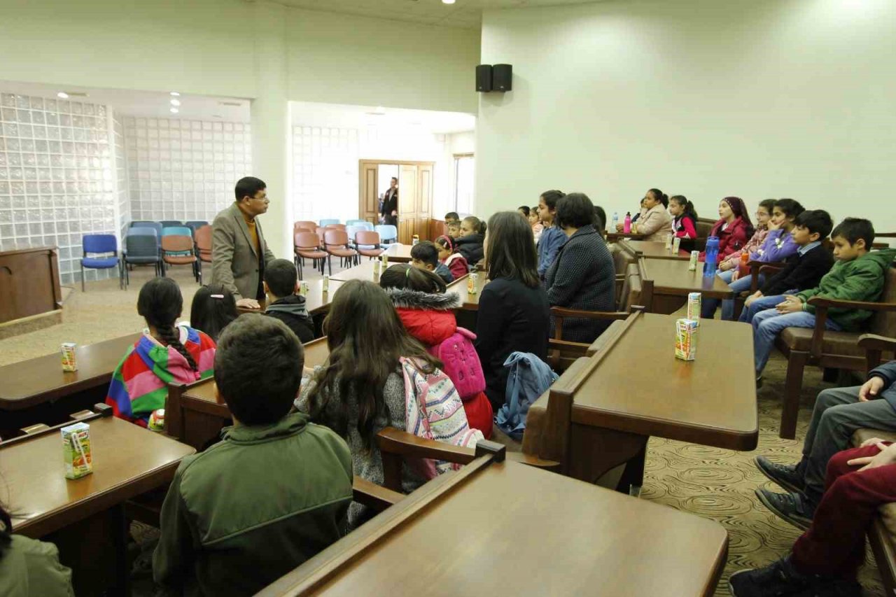 Minik öğrenciler yerel yönetimler konusunu yerinde öğrendi