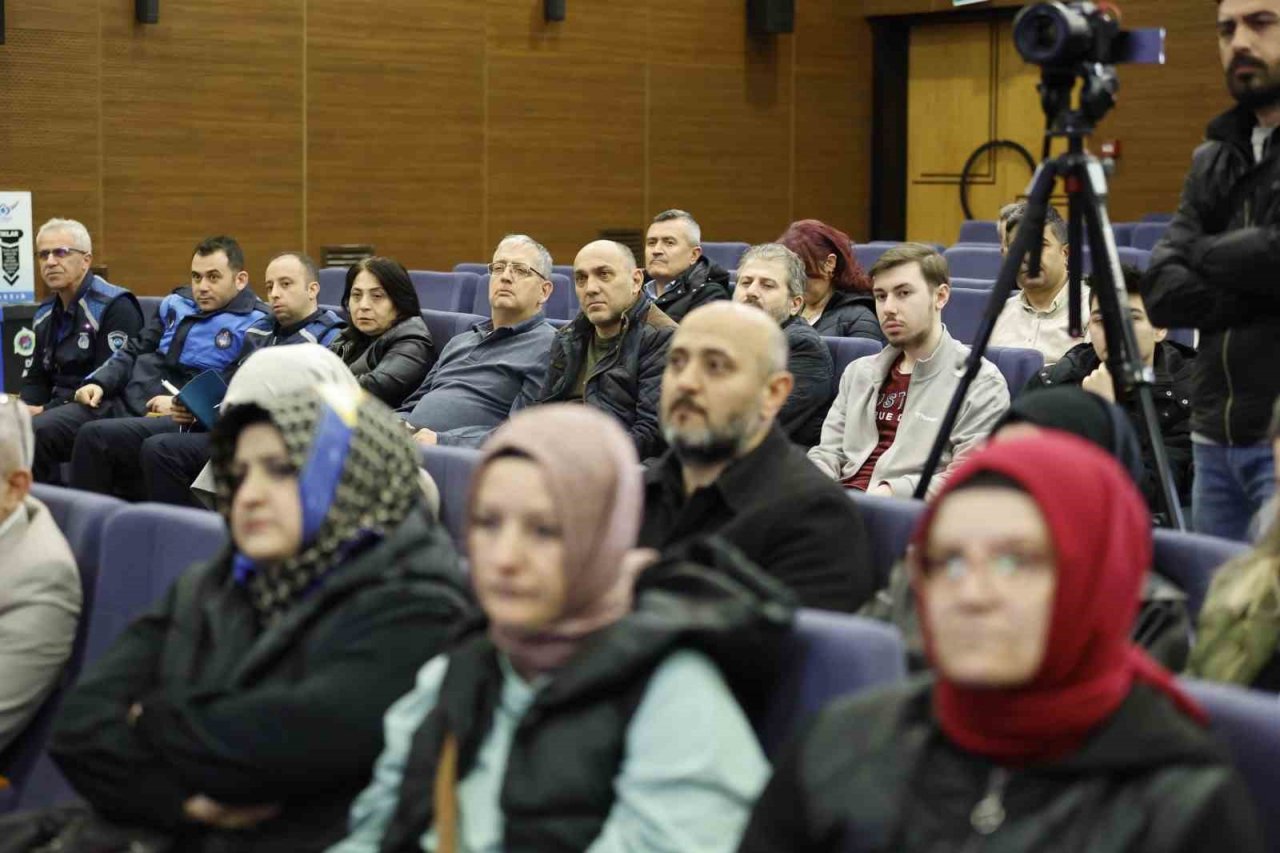 Sultangazi’de Sıfır Atık gününde farkındalık eğitimi